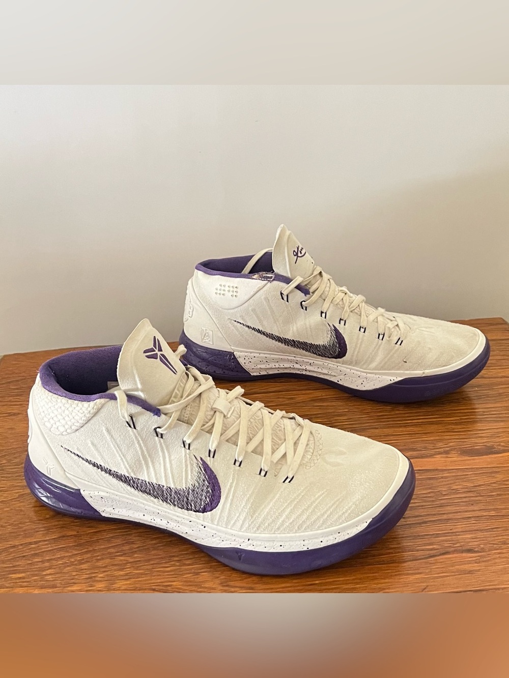 Nike Kobe Mid Basketball Shoes - White & Purple